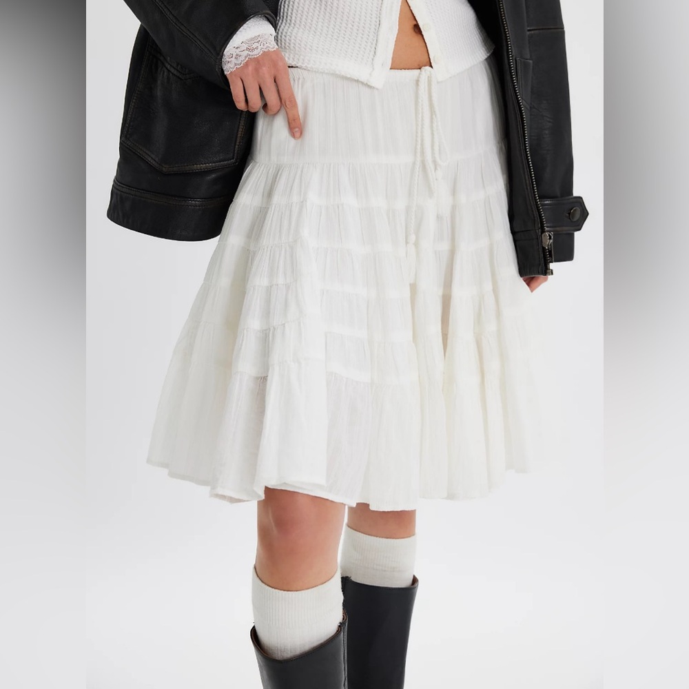 Many layers solid midi skirt free people